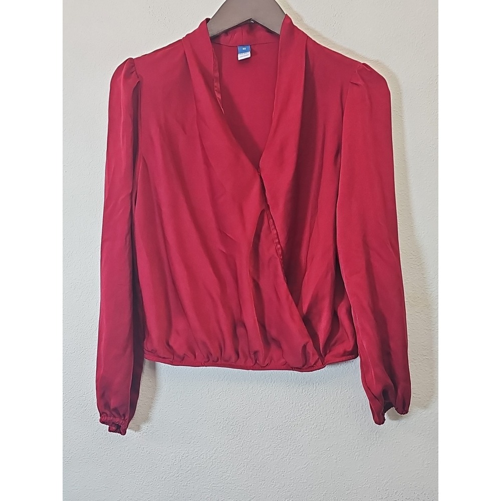Old Navy Cross Front Top Red  Satin Womens Wrap Blouse‎ Long Sleeve Size XS